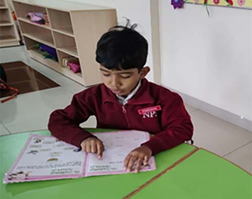 Kindergarten literacy activity